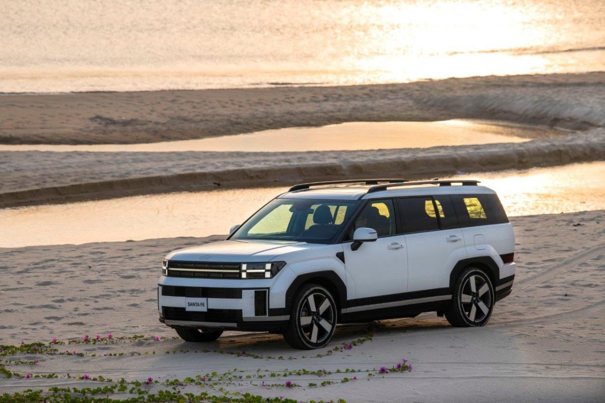 Hyundai-Santafe-Hybrid